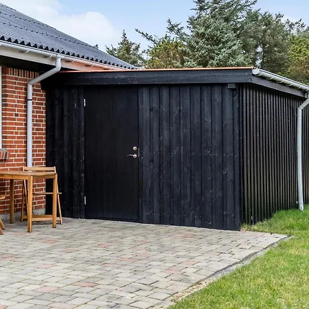 Holiday home Amazing In With Wifi